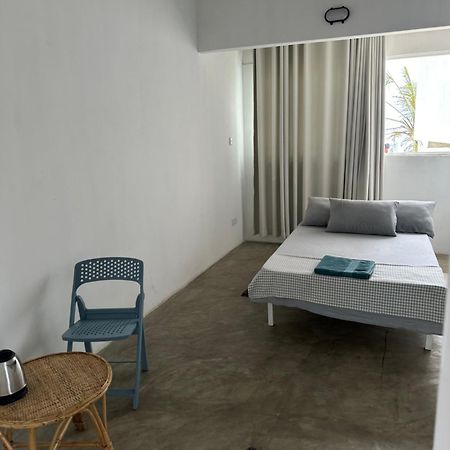 Dip N Doze Pansiyon Ahangama Dış mekan fotoğraf